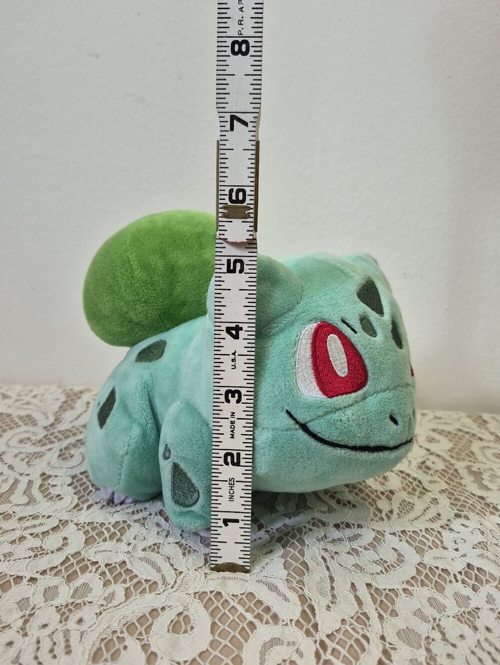 Bulbasaur Plush - Picture 2 of 7